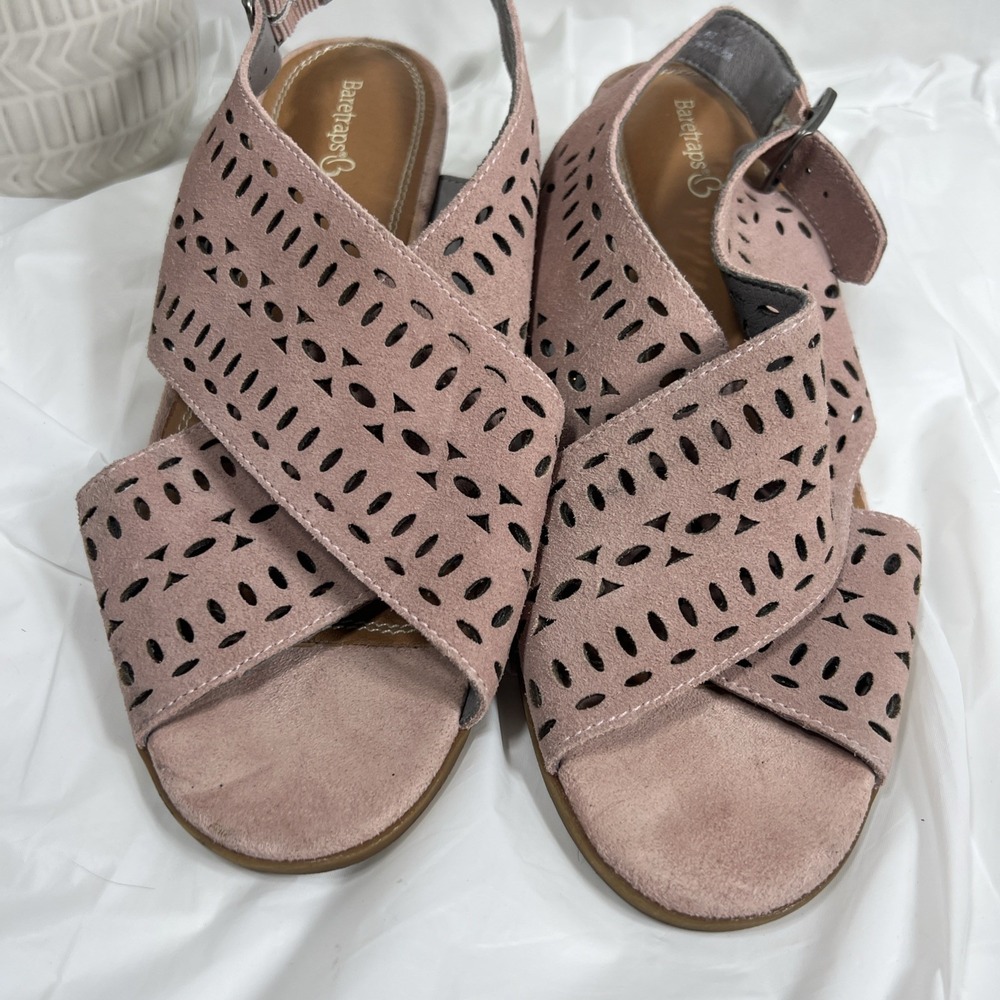 Baretraps Ilene Perforated Block Heel Sandals Shoe Mauve Womens Size 9 1/2m